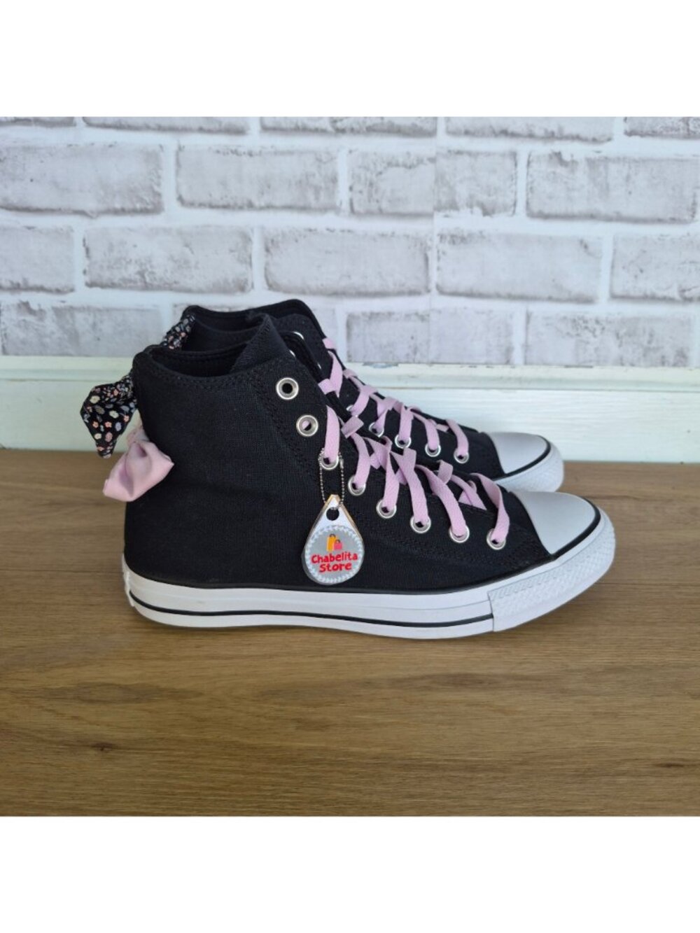 ⭐Converse Chuck Taylor Floral 2 Bows Hi Sz 7.5 Women's Shoes Black Pink A19824F - Picture 2 of 9